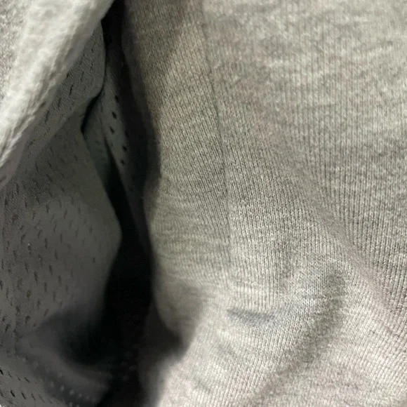 Under Armour Hoodie Mens Medium Gray Hunting Loose Fit Performance Pullover - Picture 7 of 10